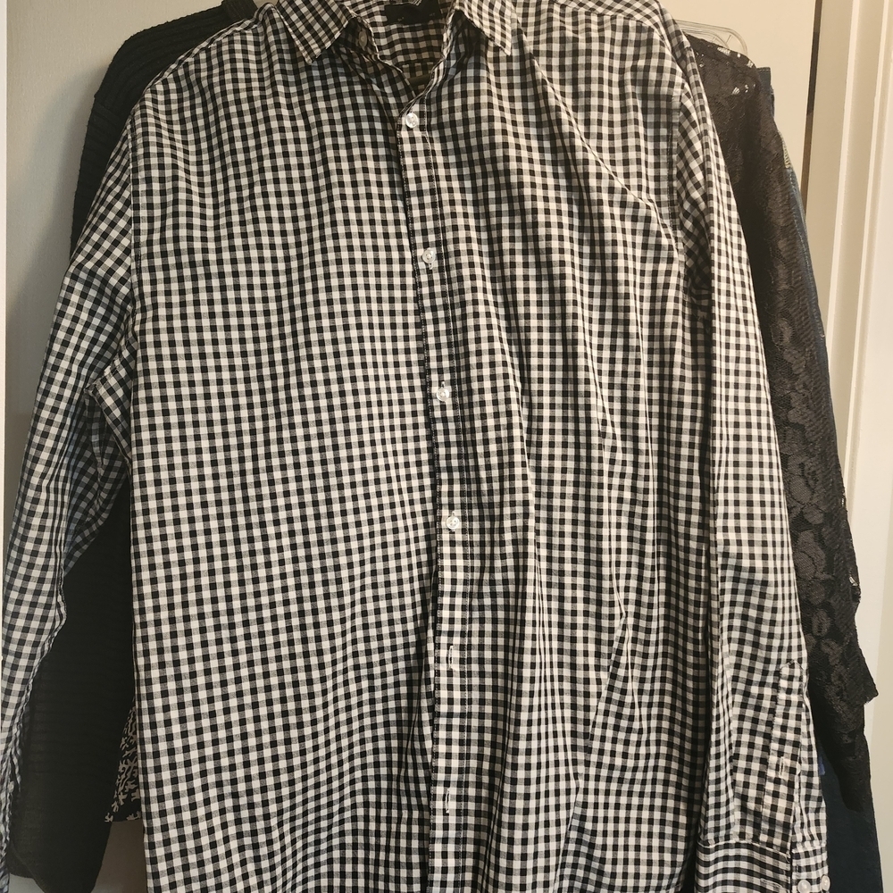 H&M Black and White Checkered Casual Button Down Shirt